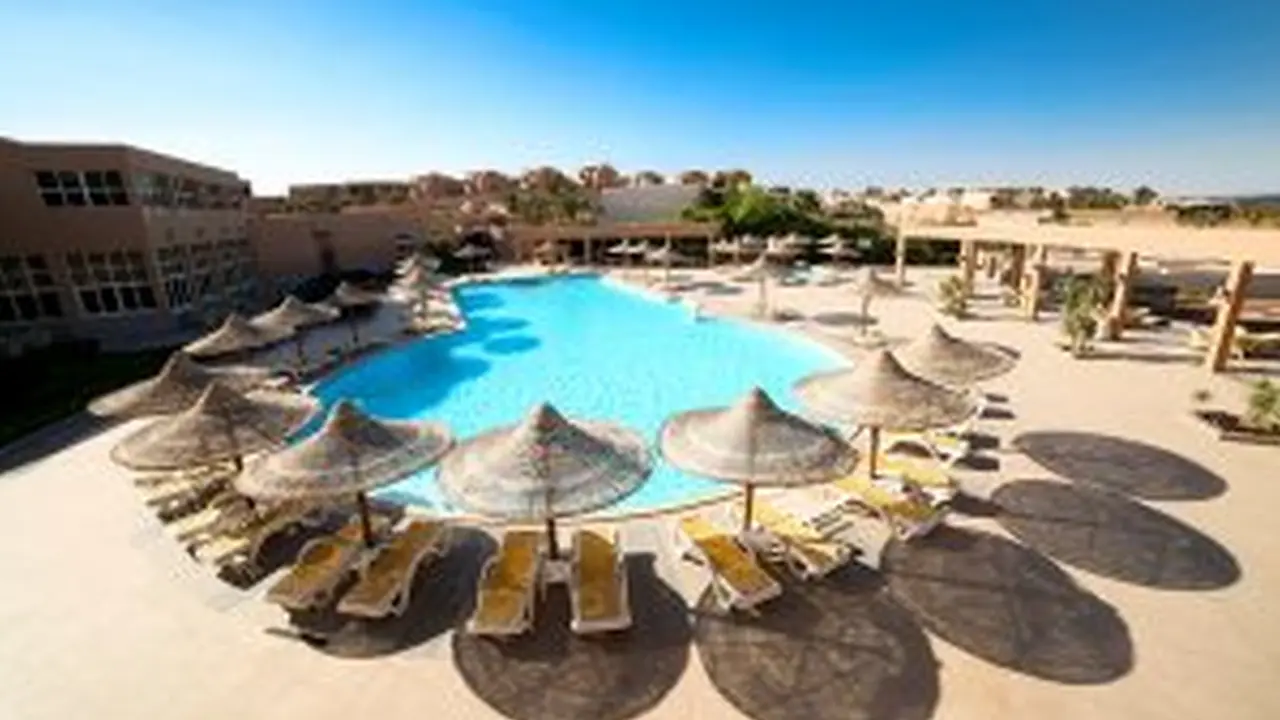 الفندق رومانس & أكوا بارك - العين السخنة